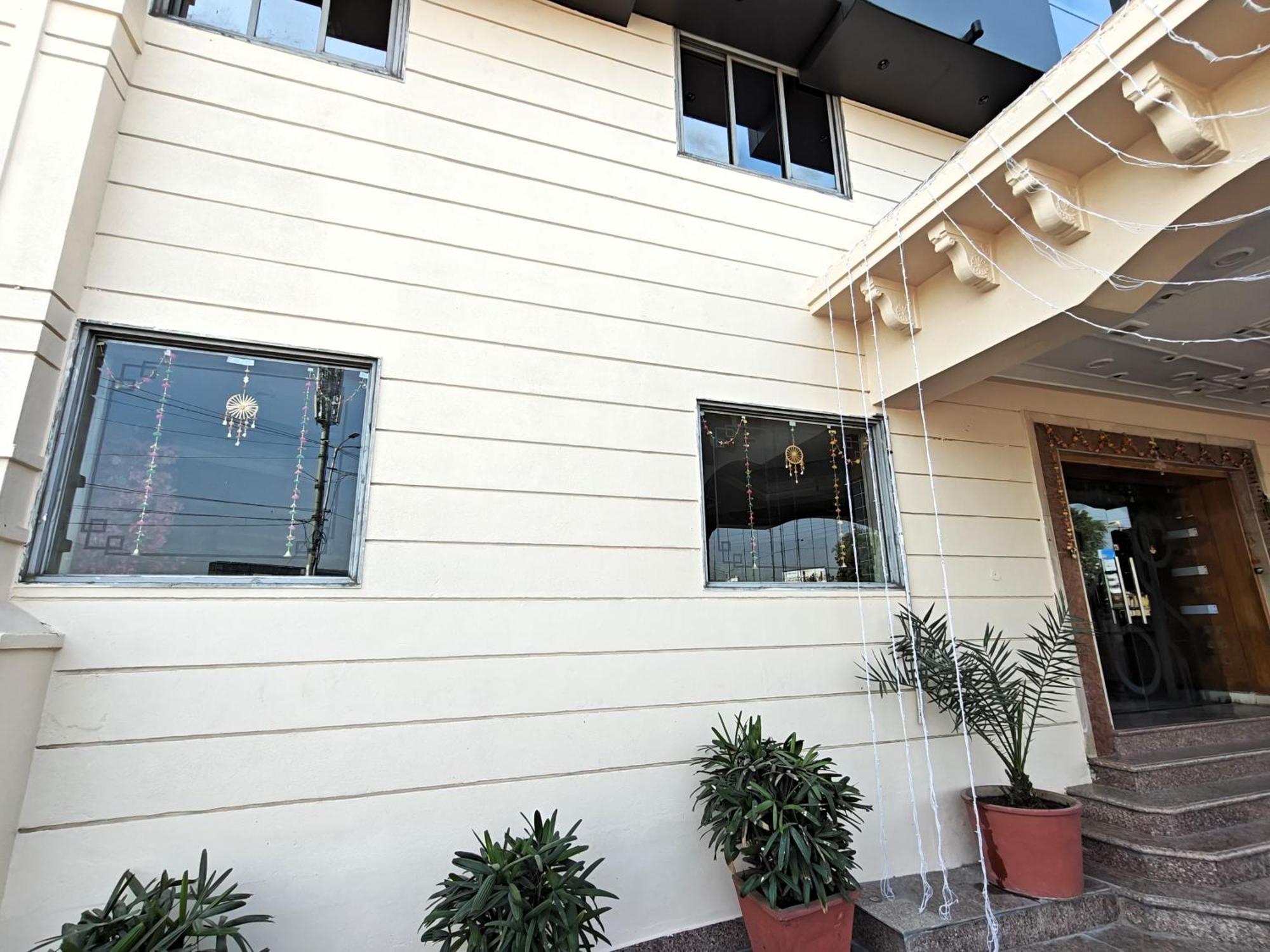 Chandra Inn Τζοντχπούρ Εξωτερικό φωτογραφία